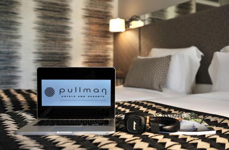Pullman West Bay 5*