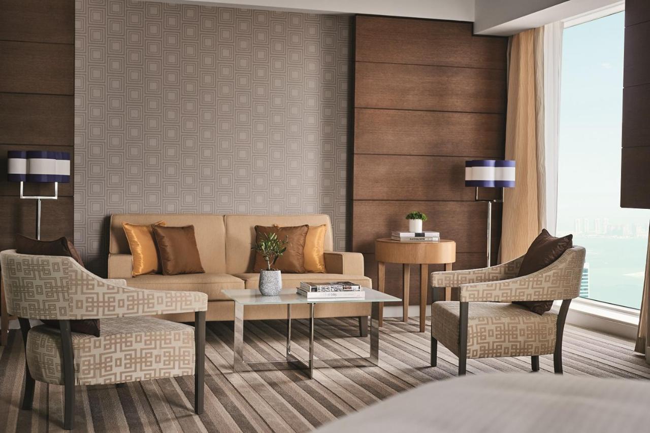 Pullman West Bay 5*