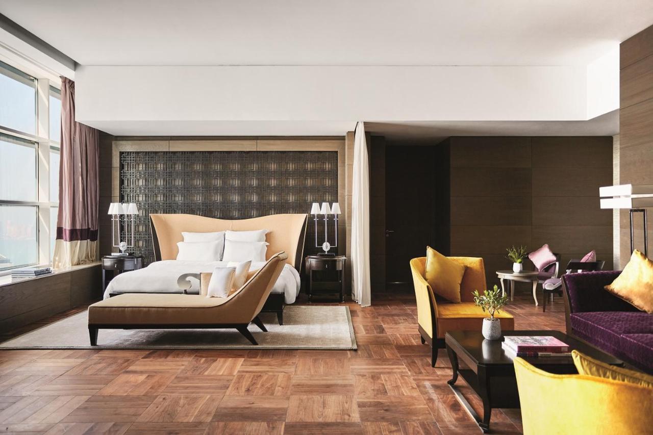 Pullman West Bay 5*