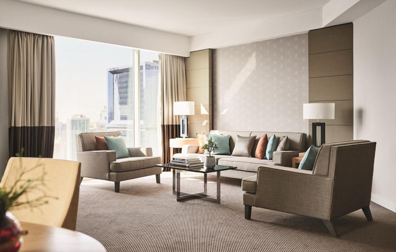 Готель Pullman West Bay